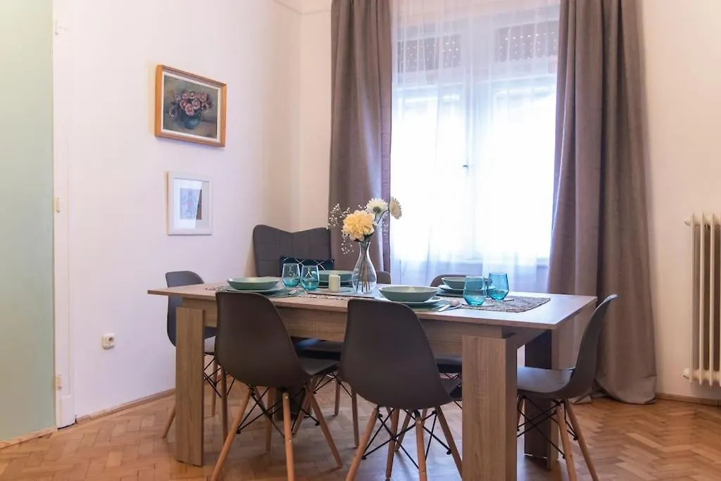Central Buda Comfort Apartment Budapest 0*,