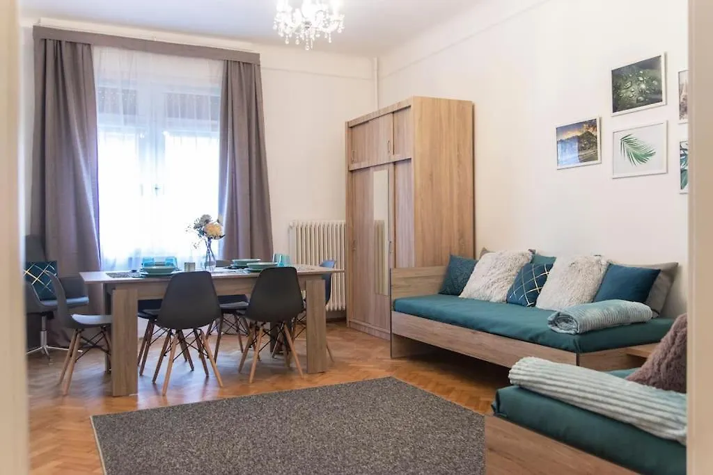 Central Buda Comfort Apartment Budapest 0*,